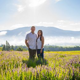 Familie Quendler im Kräuterfeld