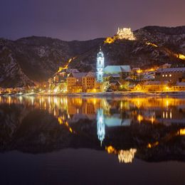 Wachauer Advent mit Blick auf Dürnstein