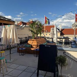 Mango Sky Bar