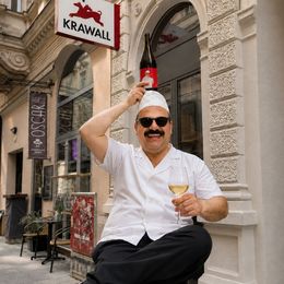Döner Veltliner serviert Dürüms und Sarma in der Krawall Bar