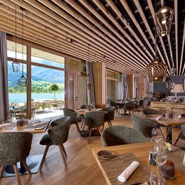 Das Lakes Restaurant & Bar