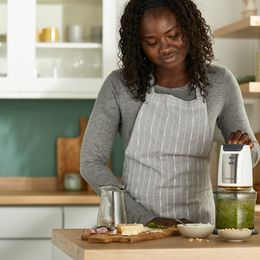 Der Easy Chop Zerkleinerer in Aktion