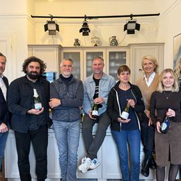 Die Jury: Gerhard Lobner, Konstantin Filippou, Hermann Botolen, Bernhard Degen, Romana Fertl, Martina Hohenlohe, Derya Metzler, Katharina Gessl