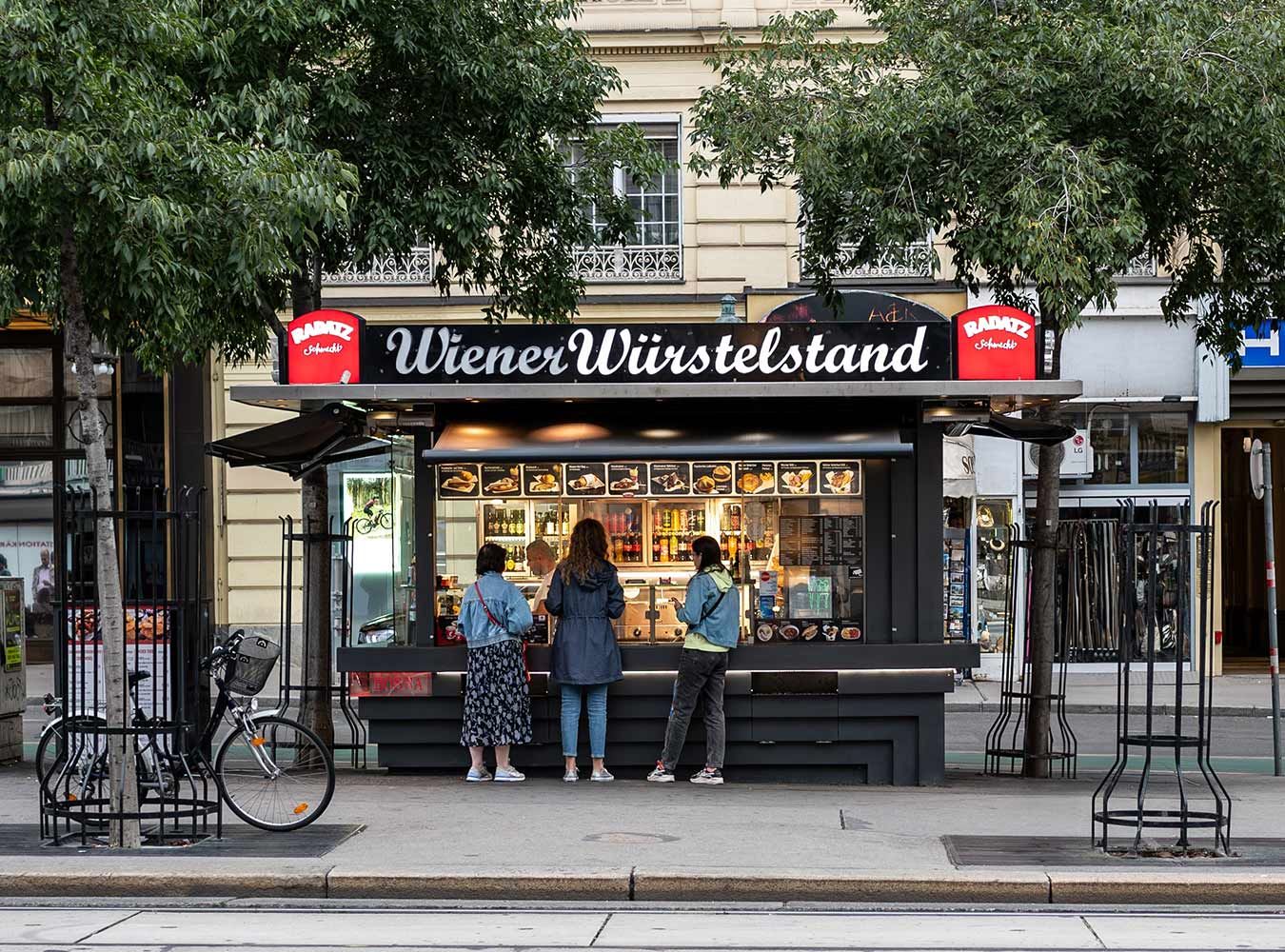 Wiener Würstelstand
