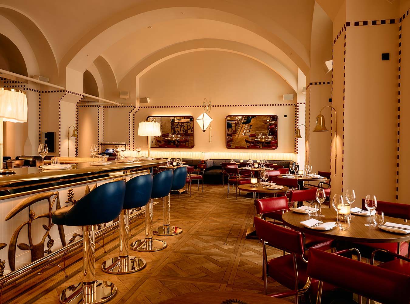 Bar und Gastraum im Rascal