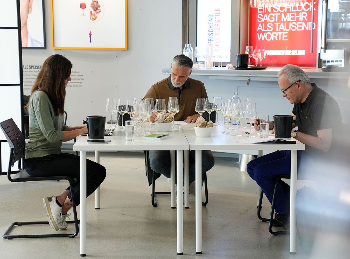 Daniela Dejnega, Hermann Botolen, Gerhard Elze
