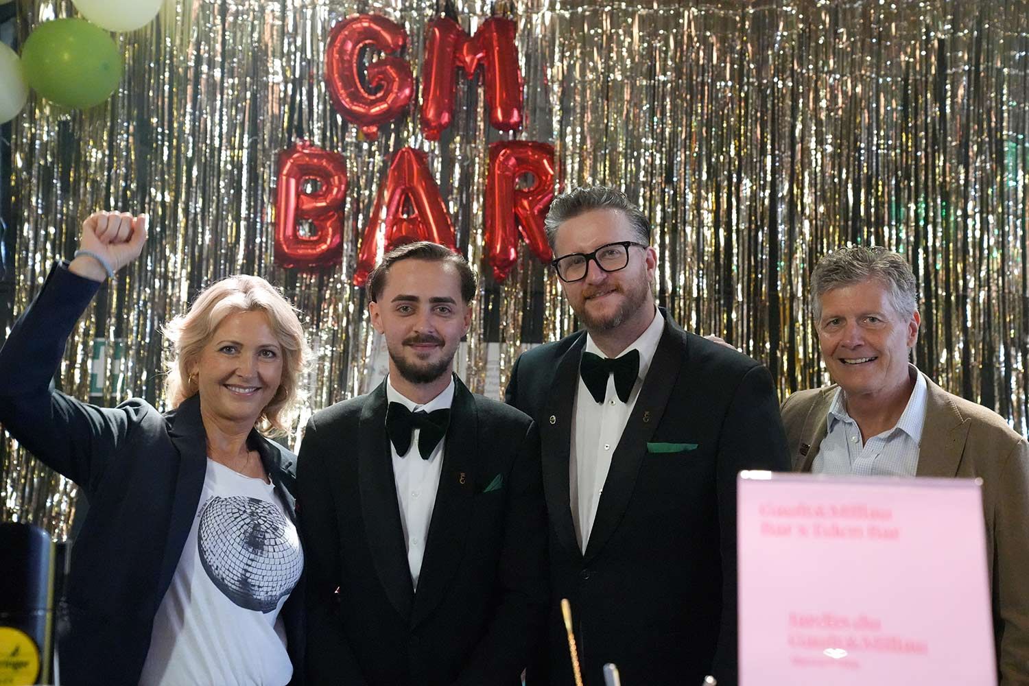 Das Team der Eden Bar