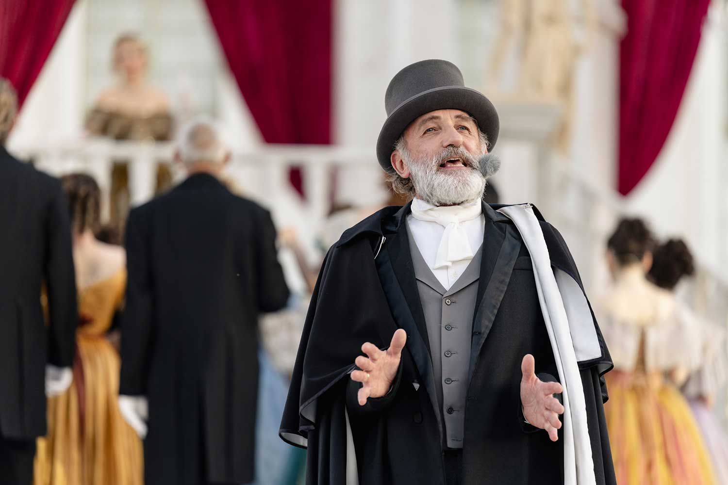 Karl Markovics als Geist von Verdi