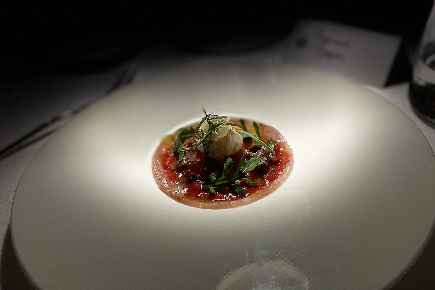 Rohe Goldmakrele "à la puttanesca"