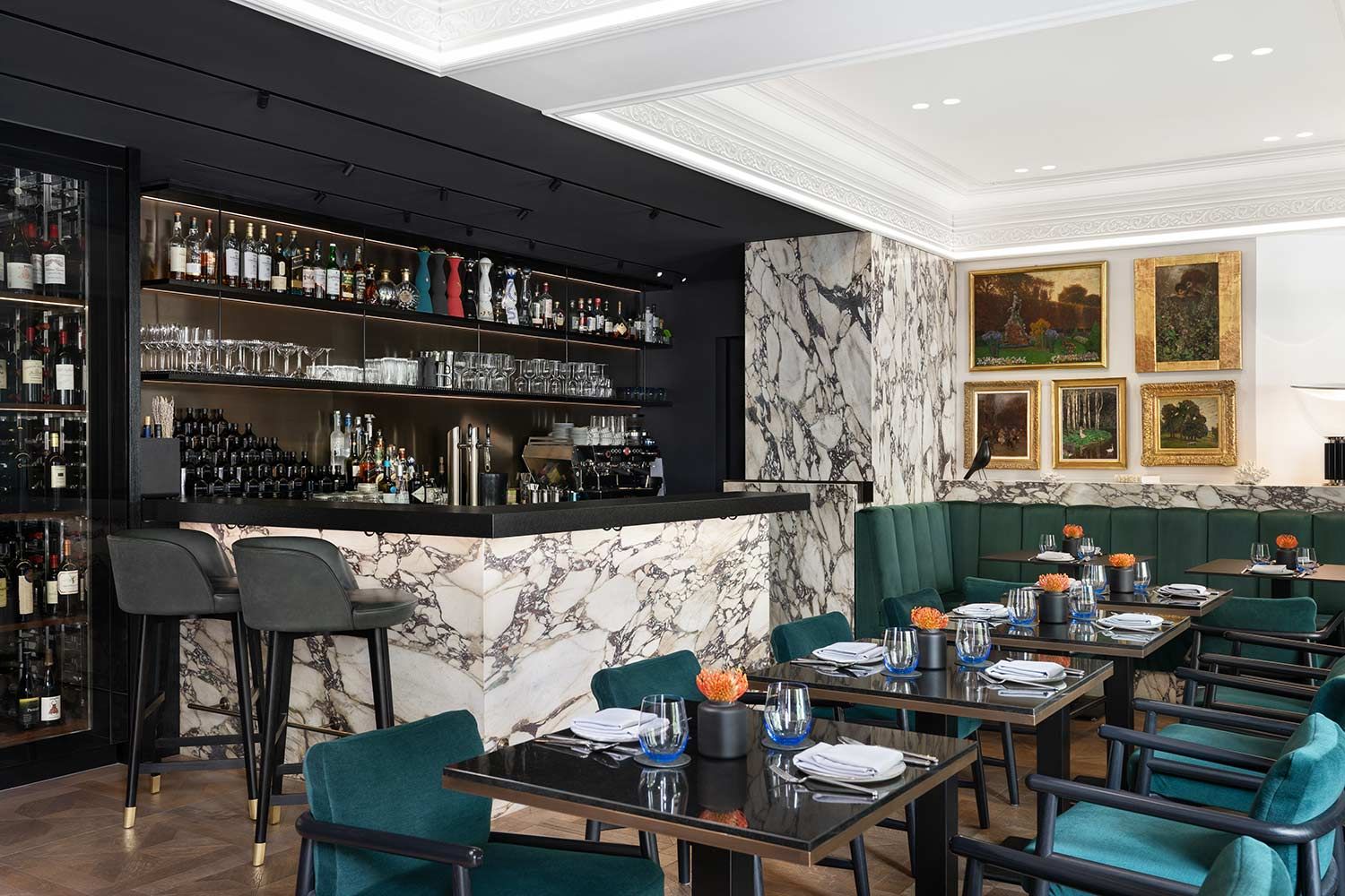 Glasswing Bar & Bistro