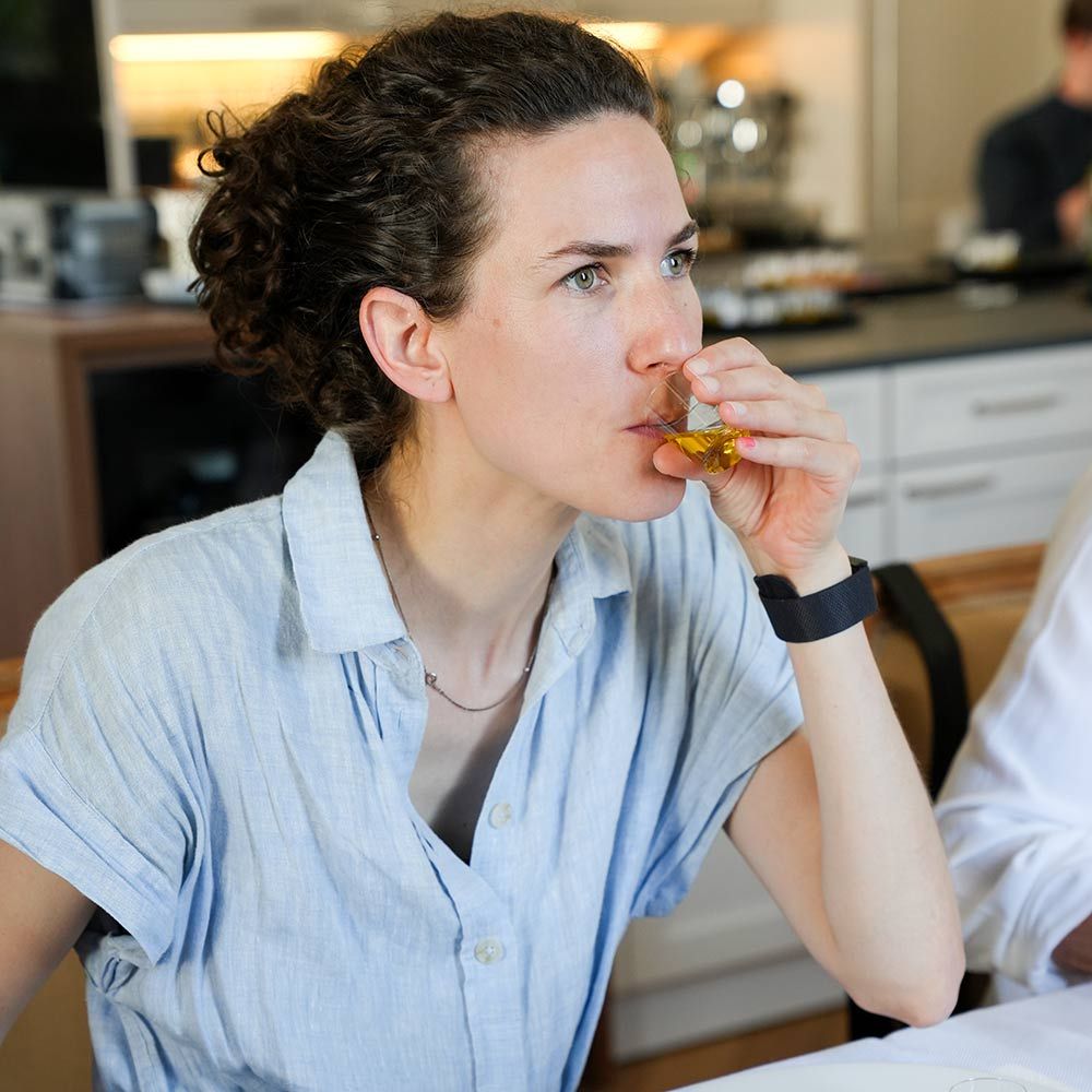 Beim Verkosten: Rita Huber von Rita bringt´s