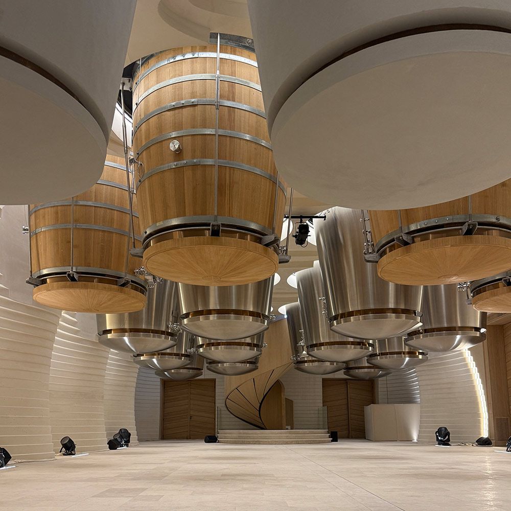 Hängende Gärtanks im Château Angelus