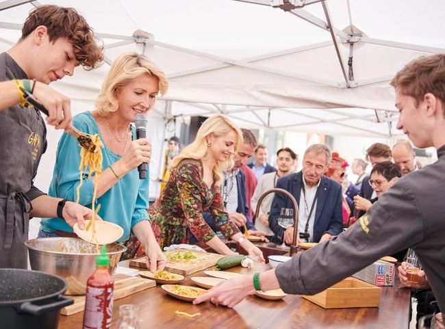Martina Hohenlohe kocht mit Silvia Schneider