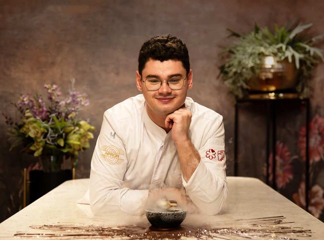 © Andreas Loru Jakob Szedonya