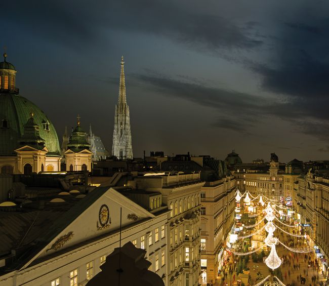 © Wien Tourismus / Christian Stemper Wiens Innere Stadt in der Adventzeit
