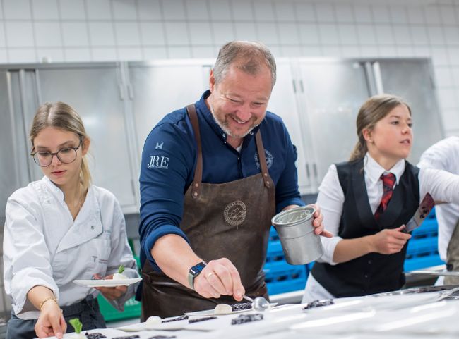 © SalzburgerLand Tourismus GmbH 5-Hauben-Koch Andreas Döllerer