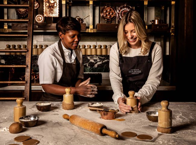 © John Carey / Rosewood Exklusiv zu Gast: Nokx Majozi (l.) aus London