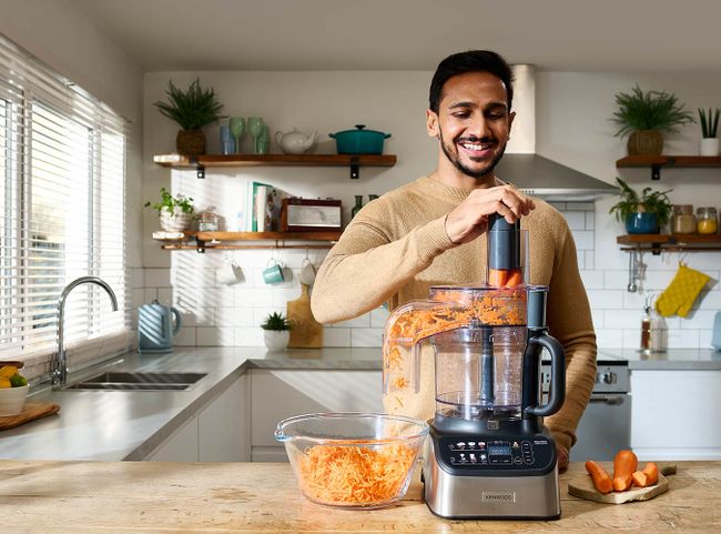 © Kenwood Die MultiPro One Touch im Einsatz