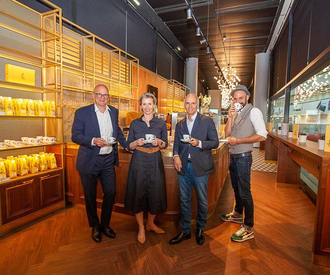 © Flughafen Wien/Vienna Airport Julian Jäger, Ursula Fürnhammer, Rudi Kobza und Valentin Siglreithmaier