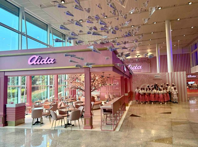 AÏDA Filiale mit Team