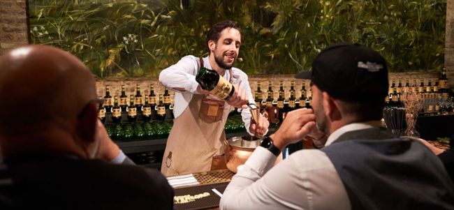 Foto beigestellt Mike Van Bruggen beim Finale in der Krypt Bar / Foto beigestellt