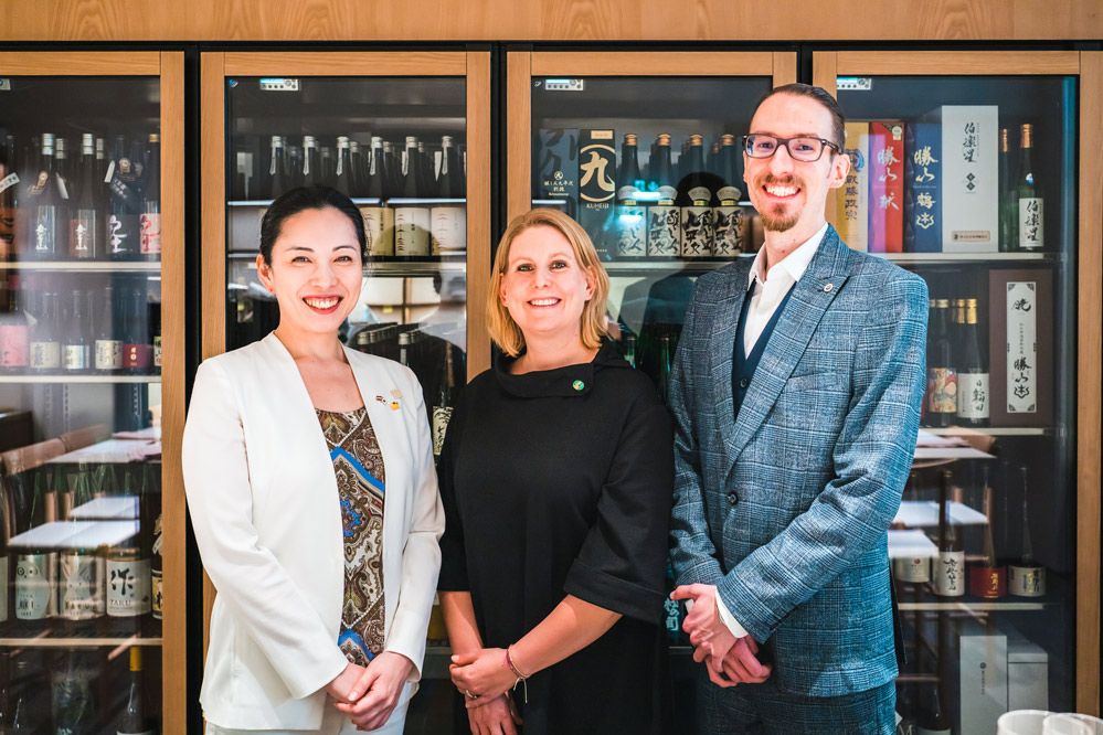 Yuri Iwata mit dem Shiki-Team